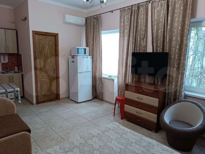 Комната 25 м² в 1-к., 1/2 эт.