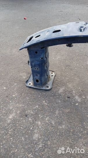 Усилитель переднего бампера Ford Focus