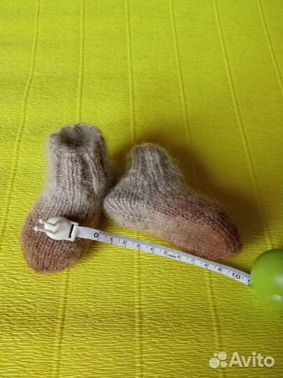 Вязаные шерстяные носочки для малышей