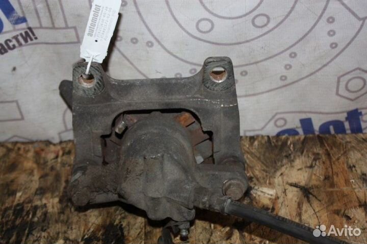 Суппорт передний правый Smart Fortwo Ii W451