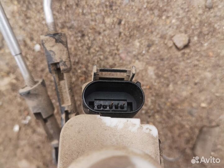 Замок передний правый Audi A4B5