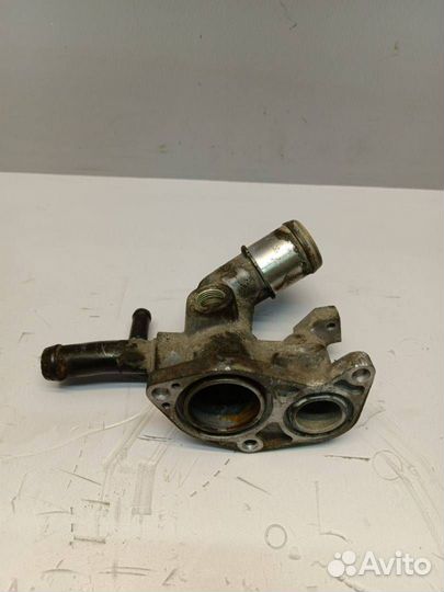 Фланец (тройник) системы охлаждения Hyundai рест