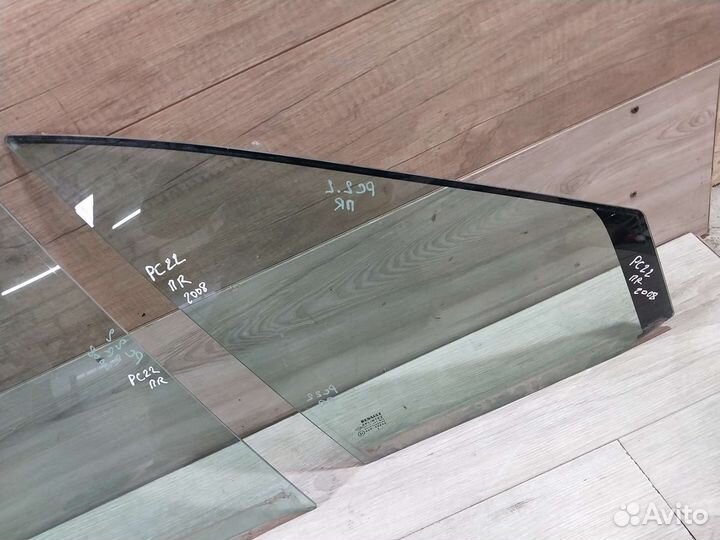 Стекло переднее правое Renault Scenic 2 форточка