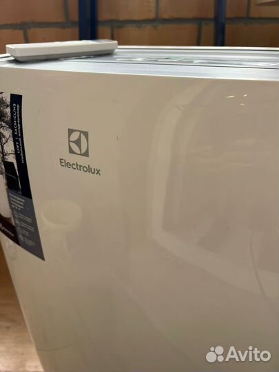 Напольный кондиционер electrolux