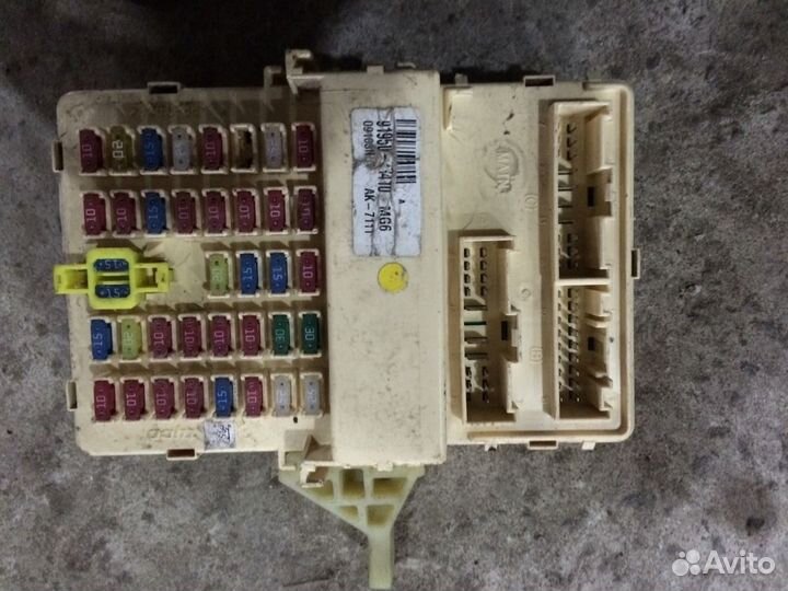 Блок предохранителей Киа Маджентис (919502G410)