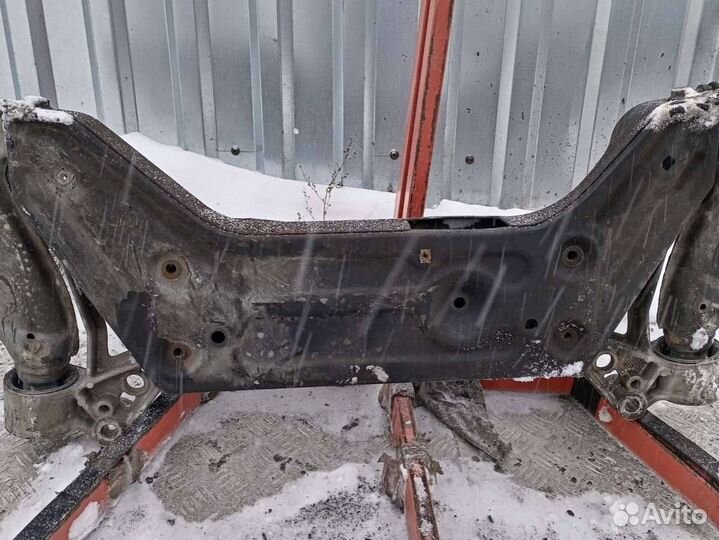 Передняя балка (подрамник) Volkswagen Polo 4 2005