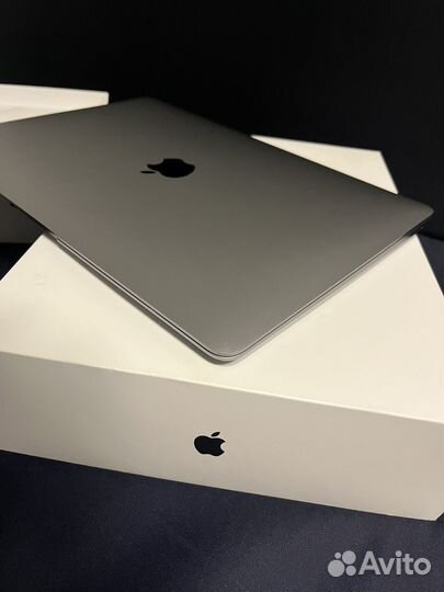 Macbook air 13 м1 8/8 core 512gb