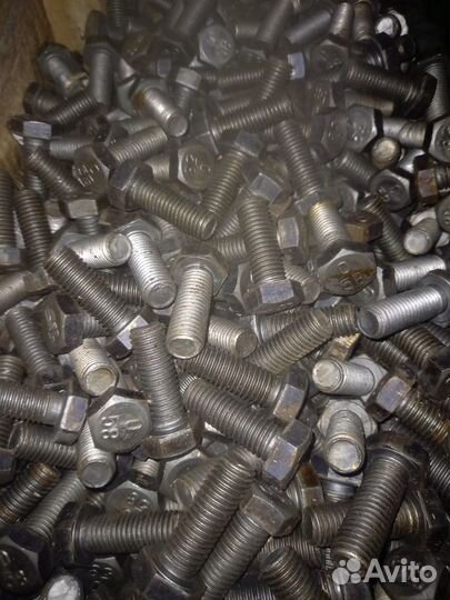 Болт 100 тонн