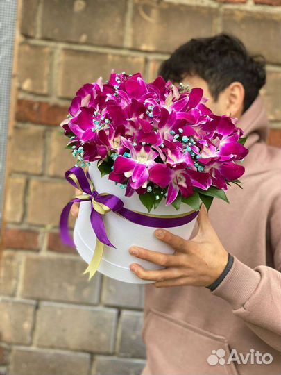 Букет из орхидей