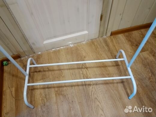 Вешалка напольная. Новая