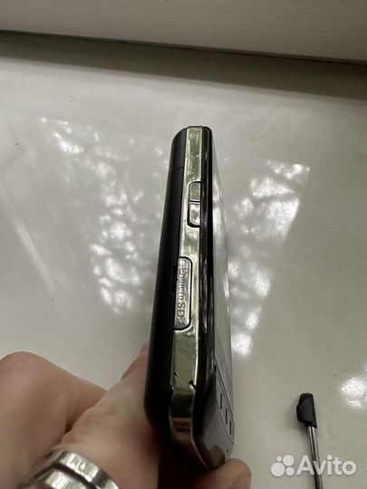 Сотовый телефон LG KS660