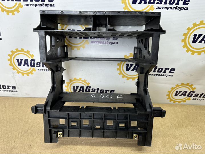 Рамка магнитолы Audi A4 B6