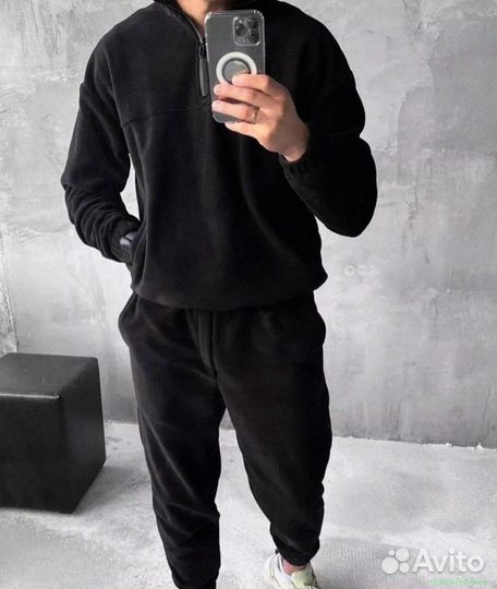 Спортивный костюм