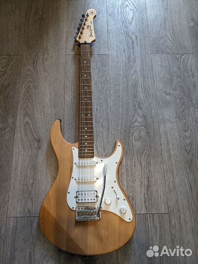 Электрогитара Yamaha pacifica 112J с чехлом Godin