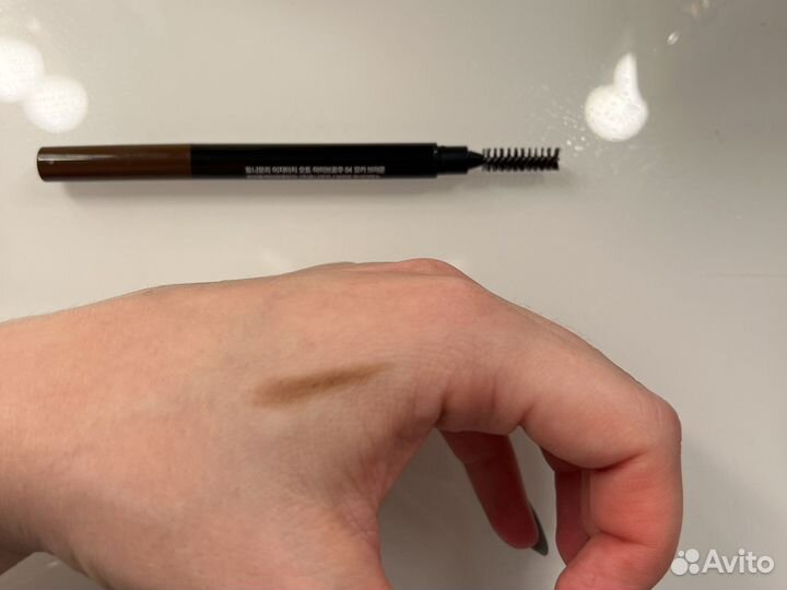 Карандаш для бровей tony moly