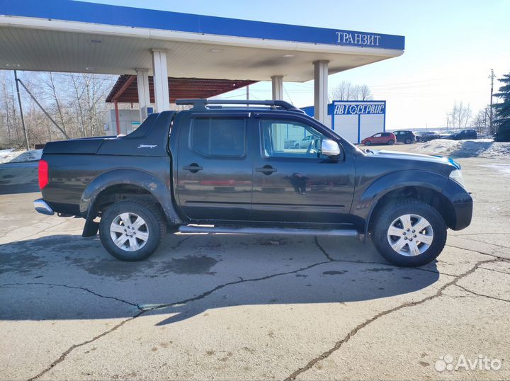 Nissan Navara 2.5 AT, 2008, 250 458 км
