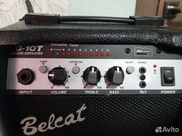 Гитарный комбоусилитель