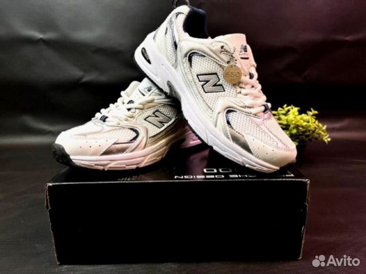 Кроссовки New Balance 530 осень