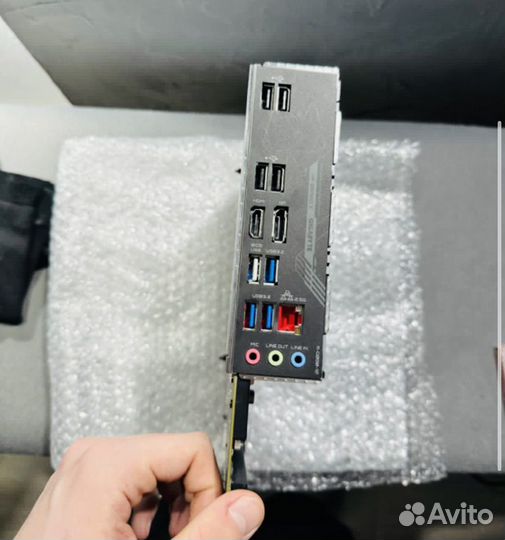 Материнская плата