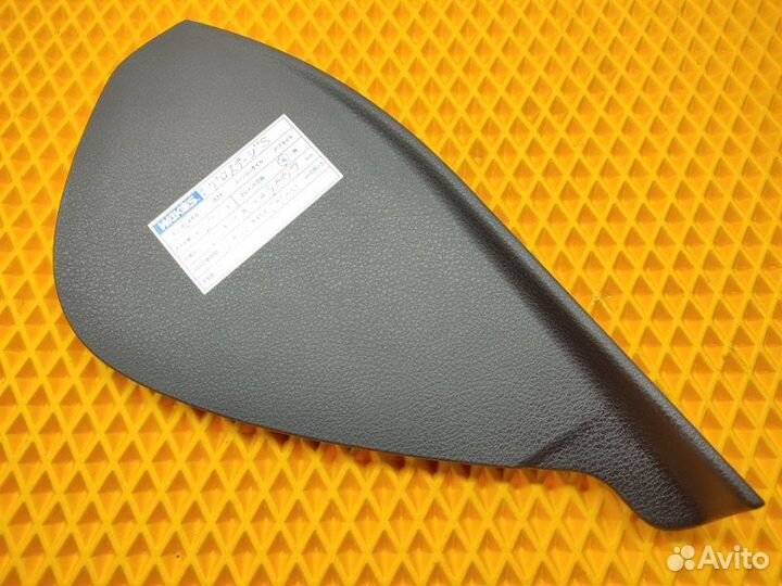 Накладка торпеды правая Bmw 5 F10 2.5 N52 2011