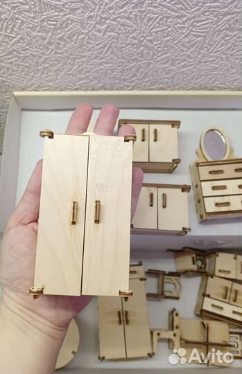 Мебель для кукольного домика