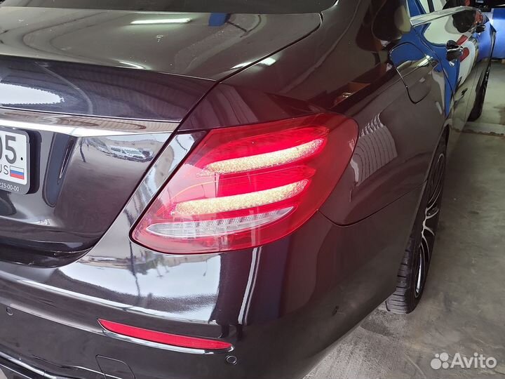 Задний фонарь w213