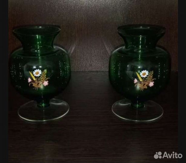 Шкатулки,вазы цветное стекло