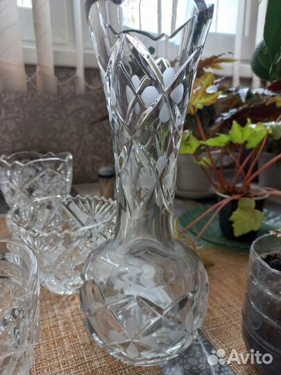 Ваза хрустальная