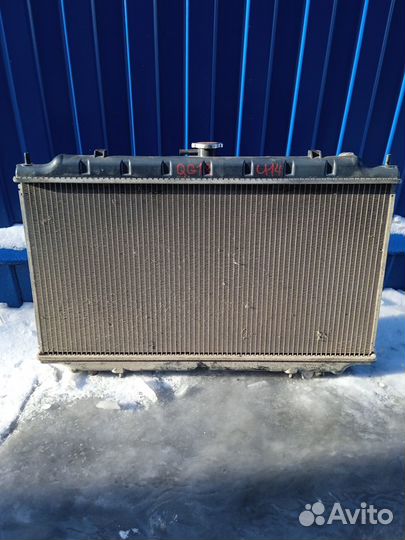 Радиатор охлаждения ниссан