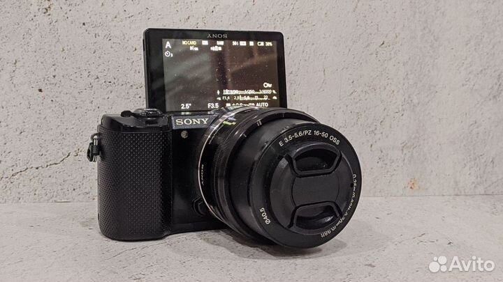Цифровой фотоаппарат Sony Alpha 5000
