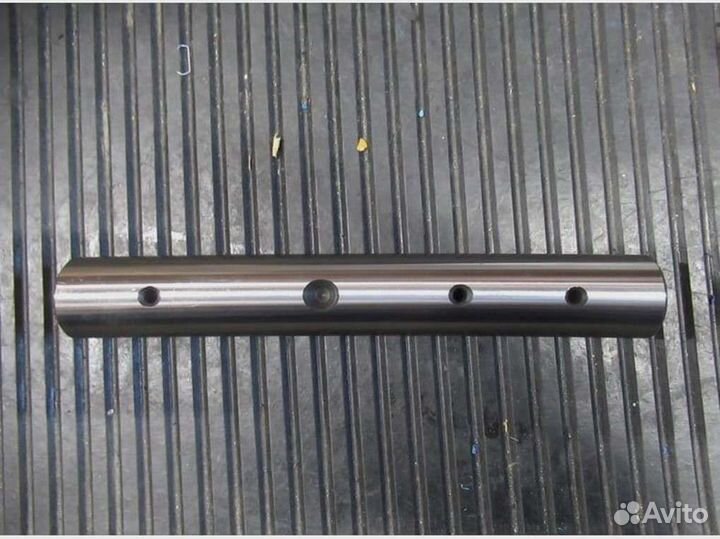 Шкворень ум Mitsubishi FD10-20N Nissan L01 1F1