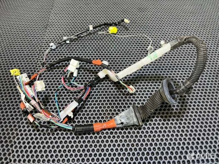 Проводка двери лев. перед. Toyota Venza