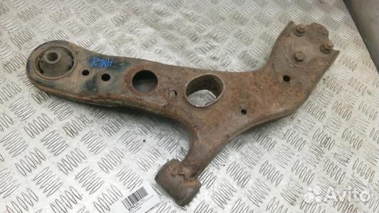 Рычаг передний нижний правый toyota RAV 4 ZSA3 (HM