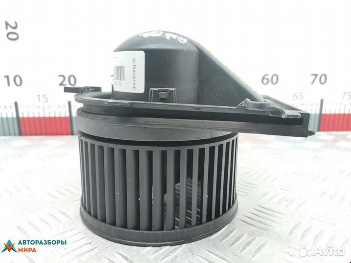 Моторчик печки Audi A4 B5 1998 8D1819021B