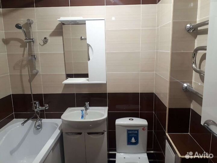 Плиточник, укладка плитки, кафель, керамогранит