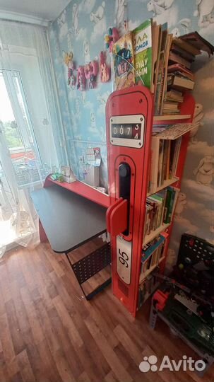 Двухъярусная детская кровать