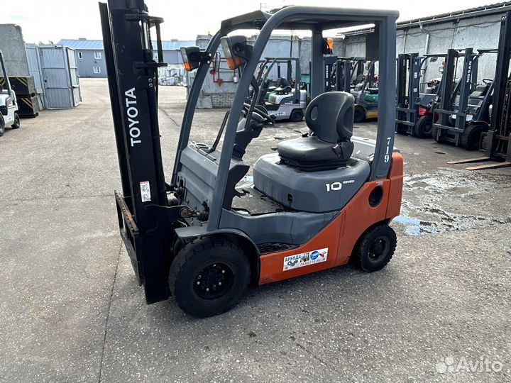 Вилочный погрузчик Toyota 02-8FGL10, 2012