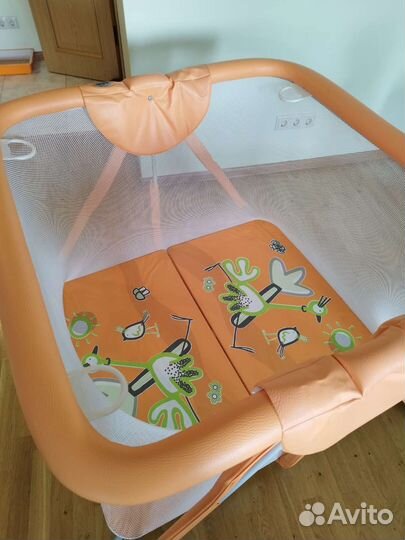 Манеж детский складной