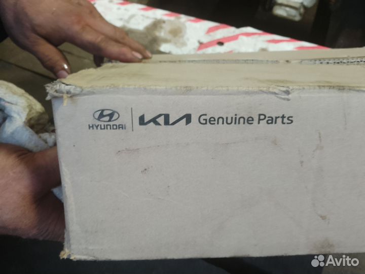Передняя крышка KIA shortage 2018г 2.0