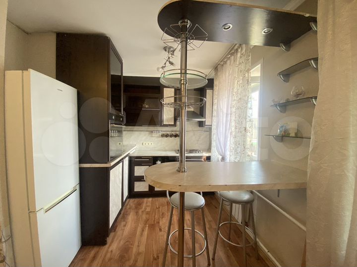 2-к. квартира, 44 м², 3/3 эт.