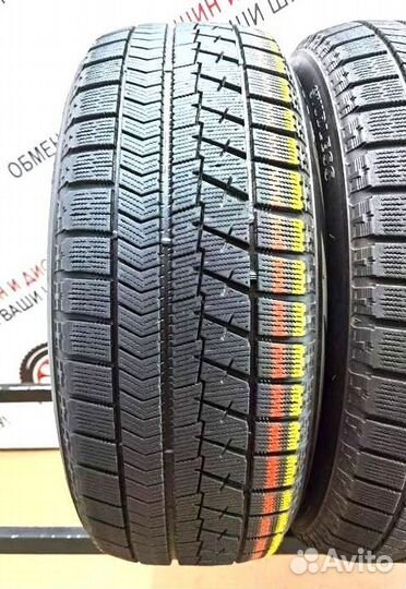 Bridgestone Blizzak VRX 235/45 R17 94S