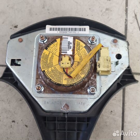 Подушка безопасности в руль toyota vitz