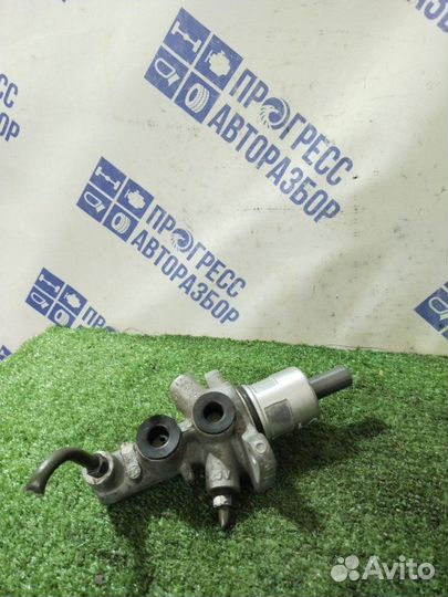 Главный тормозной цилиндр Bmw X5 кроссовер M57