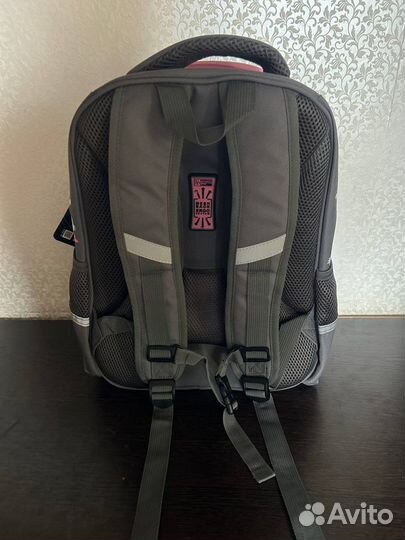 Рюкзак школьный для девочки новый