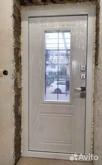 Дверь с терморазрывом в дом