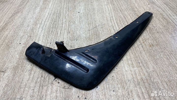 Брызговик Передний Правый Chery Tiggo T11