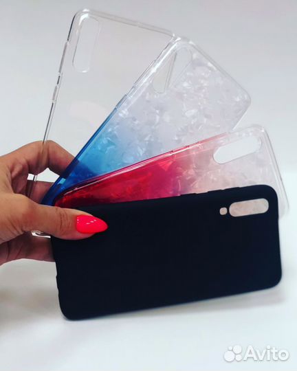 Накладки и чехлы для Samsung A70