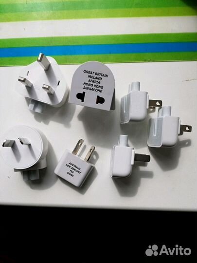 Адаптеры Apple разные, новые