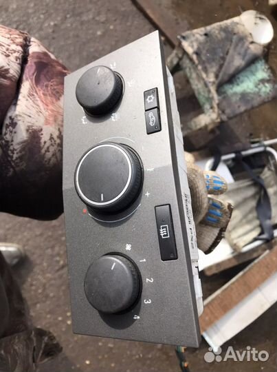 Блок климатконтроля Opel Astra H