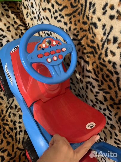 Машинка толокар